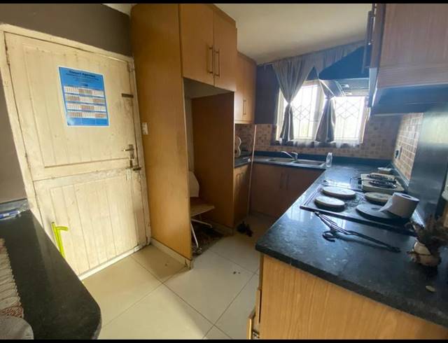 2 BEDROOM HOUSE FOR SALE IN NORTHCROFT